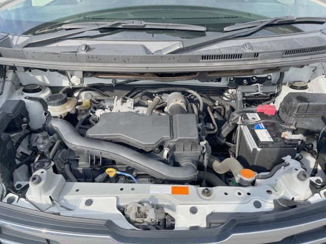 親切・丁寧な専門メカニックスタッフが応対！・車検・点検整備・事故等の修理などアフターサービスも安心。お車のカスタマイズもネクステージのサービススタッフまでご相談ください！