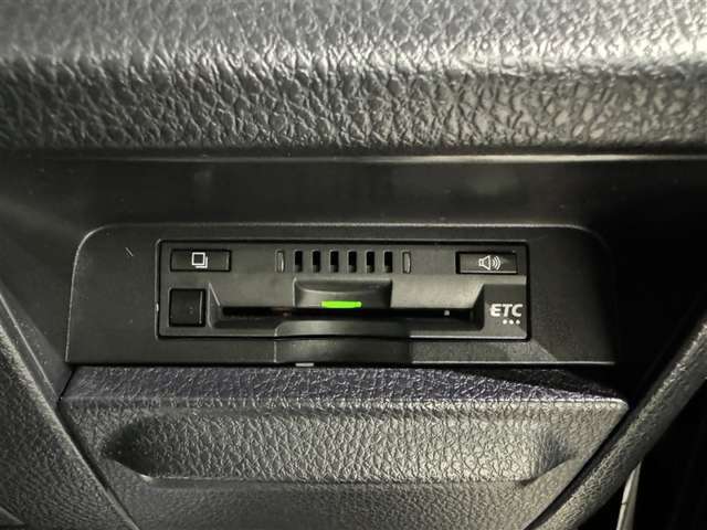 ETCなら高速道路をスイスイと通過！高速道路を利用してみんなで遠くまでドライブ！