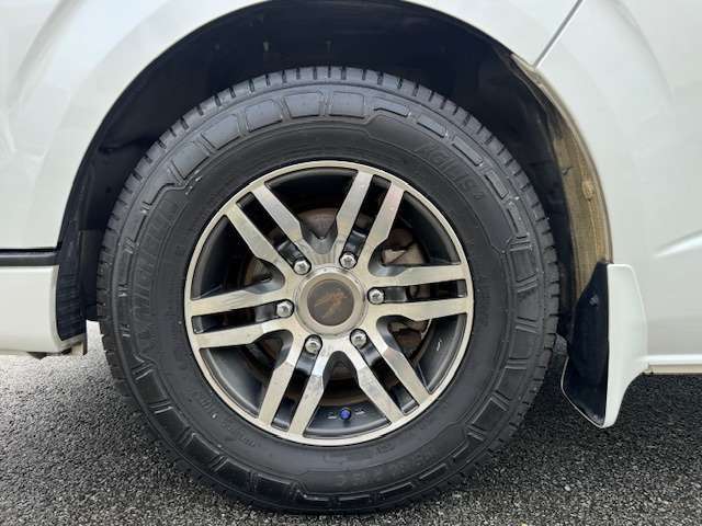 ベッドキット♪純正OPモデリスタインテリアパネル♪モデリスタフラットパネル♪AC100V100W電源♪ナビ地デジTVバックカメラ♪ETC♪リアエアコンヒーター♪後席シートベルト♪Bluetooth接続機能付き