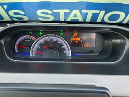 メーターパネルはセンタータイプで視線の動きが少なく車両情報を確認可能出来ます！