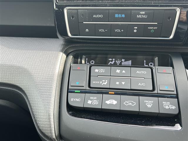【運転席操作部】快適なドライブを楽しむための機能が装備されています！運転席から触れるので、使いやすいです！除菌プランいれていただくと、さらに清潔で安心していただけます！