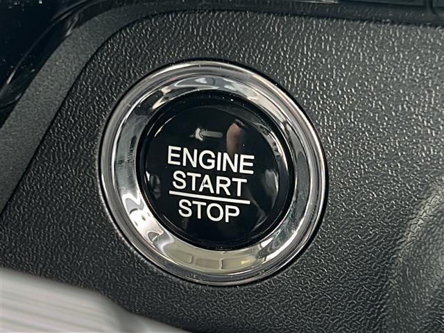 【運転席操作部】快適なドライブを楽しむための機能が装備されています！運転席から触れるので、使いやすいです！除菌プランいれていただくと、さらに清潔で安心していただけます！