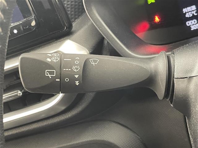 【運転席操作部】快適なドライブを楽しむための機能が装備されています！運転席から触れるので、使いやすいです！除菌プランいれていただくと、さらに清潔で安心していただけます！