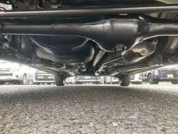 【関東・関西仕入メイン】低走行車がズラリ展示☆【他店舗よりお取り寄せの陸送費無料】【全車試乗可能】【敷地内に東北陸運局認証工場併設！】各種オートローン、任意保険取扱代理店、ナビ等電装品やタイヤなども♪