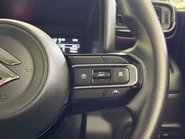 【アダプティブクルーズコントロール】高速道路での長距離走行が楽に！！自動で速度を保つクルーズコントロールが、衝突軽減システムと連携し、前方の車両を感知して車間を保つように速度調節してくれます！！