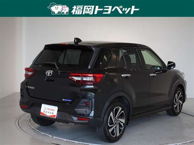 色は人気のブラックマイカメタリックです。