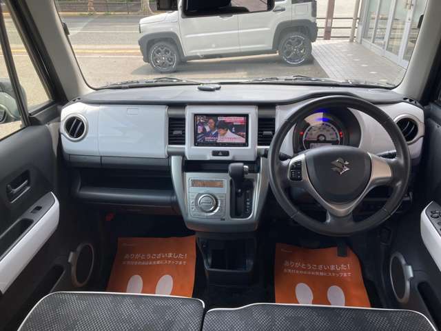 人気のハスラーが入庫しました！デュアルブレーキサポート、ディスチャージヘッドランプ付の車両です！お気軽にお問い合わせください！