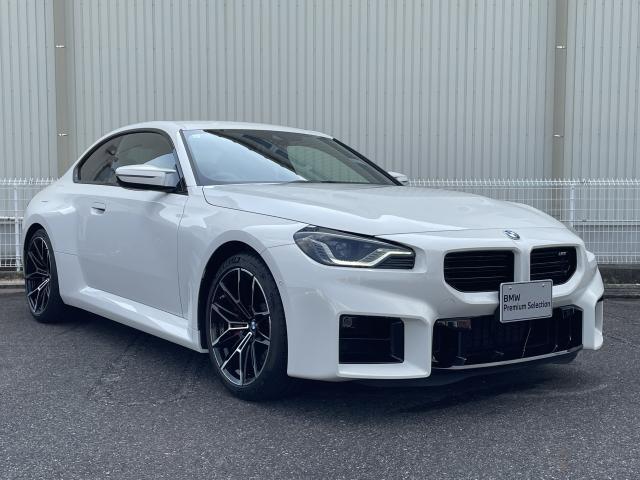一目で伝わるBMW特有のスポーティーなプロポーションは、BMWの走行性能を生み出すのに欠かせない要因の一つです。細部まで拘りぬいたお車をぜひ一度ご覧ください！