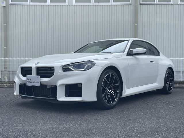 BMWのお車は、走行の安定性とコーナリングの良さを追求し、思い通りにハンドルの操作可能です。試乗車もご用意しておりますので、ぜひ“駆け抜ける歓びをご体感ください