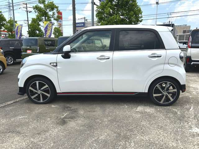 当店の届出済未使用車、中古車ご購入希望のお客様には一度ご来店いただき現車をご確認いただいております。遠方からの場合ご足労お掛けしますが一度ご来店をお願いします。