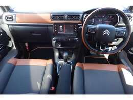 ドラレコ、ETC、自動軽減ブレーキ、LEDヘッドライト、バックカメラ、カープレイ＆アンドロイドオート