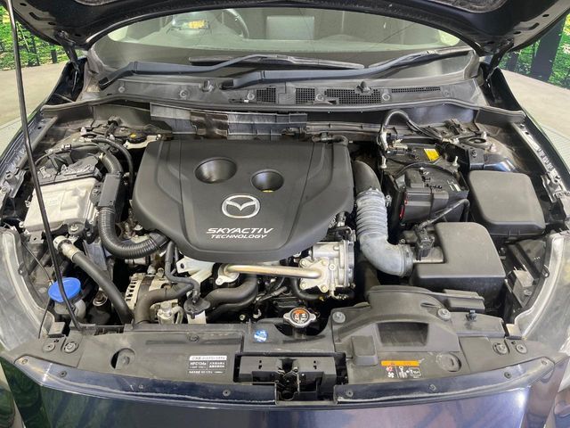 親切・丁寧な専門メカニックスタッフが応対！・車検・点検整備・事故等の修理などアフターサービスも安心。お車のカスタマイズもネクステージのサービススタッフまでご相談ください！