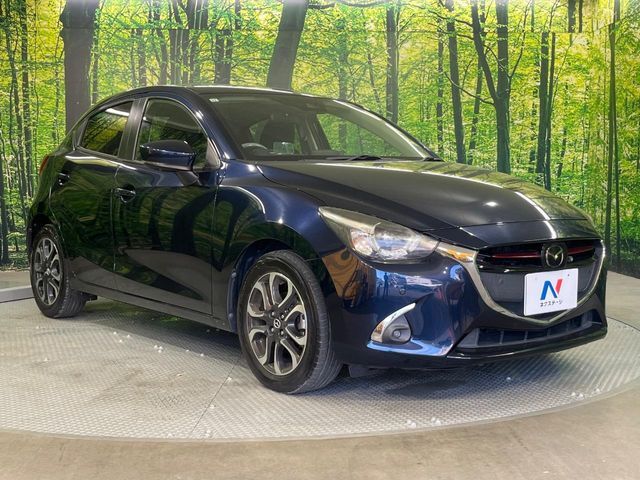 大好評のボディコーティング「弾スプラッシュコート」もご納車までに施工可能。通常のガラスコートと異なる、耐久年数6年の無機質ガラスコーティングが、ボディをキレイな状態に保ってくれます。