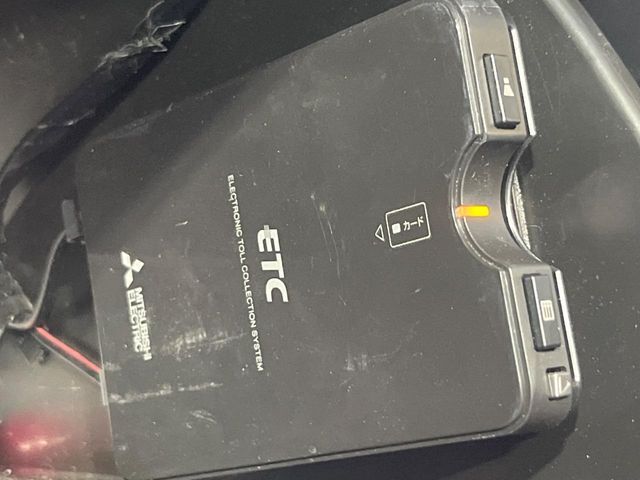 【ETC】高速道路の料金所をストレスなく通過！話題のスポットやサービスエリアに多い「スマートIC」利用時は必須のアイテムです。当店でセットアップを実施、ご納車当日からすぐにご利用いただけます！