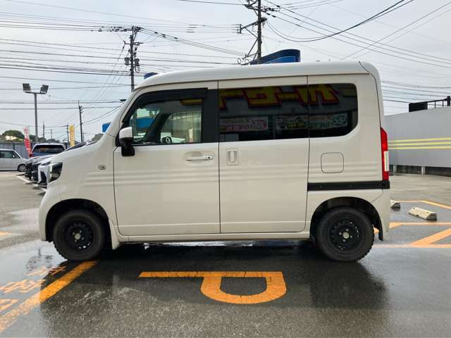 【衝突被害軽減ブレーキ装備】もしもの事故のリスク回避にもなります☆