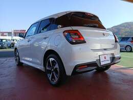 ご覧頂きまして誠に有難うございます！！是非ご来店して頂き、実際にご覧になって頂ければと思います。お客様からのご連絡をスタッフ一同、心よりお待ちしております