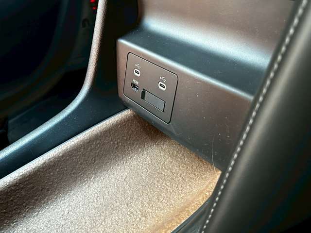 運転者を中心に作り上げられたインパネ、疲労軽減されるシート設計
