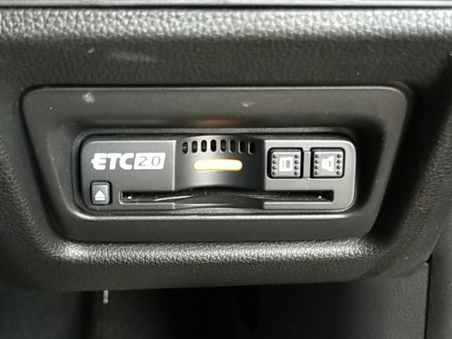 ■ETC搭載で、高速道路をスムーズに利用できます。料金所での停車なしでノンストップ通過でき、快適な移動が可能です♪