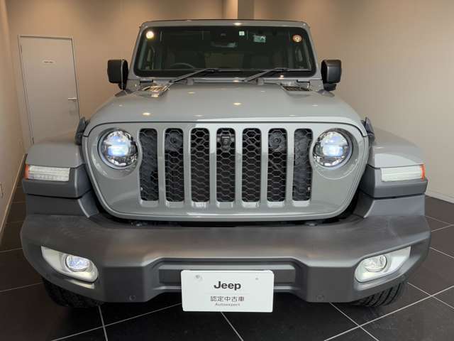 弊社ではせっかくご来店いただきましても商談などにより展示・保管店舗が複数御座いますので、現車確認・ご試乗などをご希望の際には、事前にお問い合わせの上ご確認下さいます様、お願い申上げます。