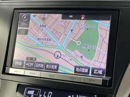 【純正ナビ】専用設計で車内の雰囲気にマッチしたナビが装備されています！利用時のマップ表示は見やすく、いつものドライブがグッと楽しくなります！