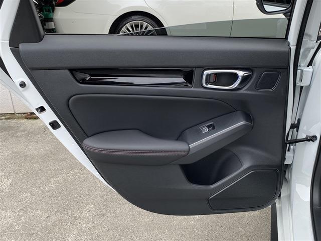 フルセグナビ・バックカメラ・BOSEサウンド・BTオーディオ・18AW・ハーフレザーシート・シートヒーター・LEDライト・フォグLED・レーダークルーズ・ETC・Cセンサー・ホンダセンシング・BSM