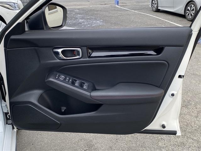 フルセグナビ・バックカメラ・BOSEサウンド・BTオーディオ・18AW・ハーフレザーシート・シートヒーター・LEDライト・フォグLED・レーダークルーズ・ETC・Cセンサー・ホンダセンシング・BSM