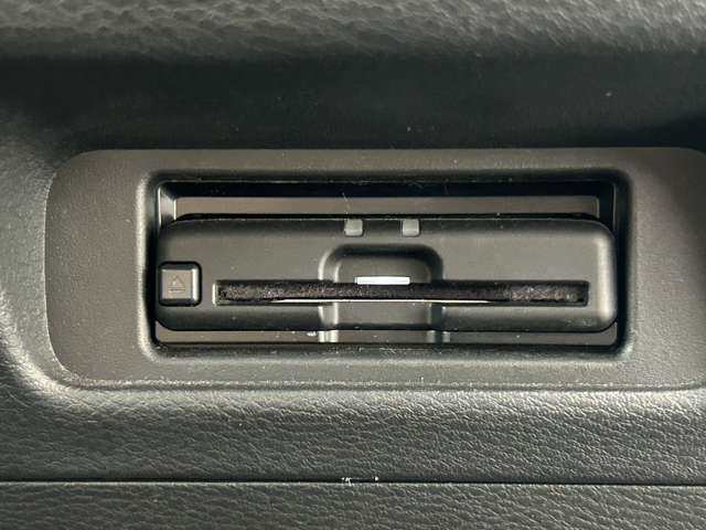 ★販売は勿論の事・買取・板金・車検・日常のメンテナンスから修理や保険、例えば事故を起こした後の対応等まで幅広くご相談に応じます！お気軽にスタッフまで★