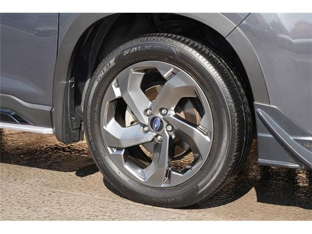 純正18インチ5本Y字スポークスーパーブラックハイラスター塗装アルミホイール装備☆タイヤサイズは225/55R18になります☆