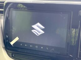 【大画面ナビ】人気の大型9インチナビを装備。存在感のある大画面はインパクト大！ナビ利用時のマップ表示は見やすく、テレビやDVDは臨場感がアップ！いつものドライブがグッと楽しくなります♪