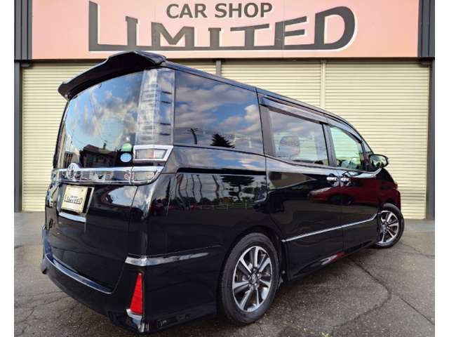 新車・中古車販売・車買取・車検・整備・板金・塗装・自動車保険、何でもお任せ下さい。　　　　　　　　『CAR　SHOP　LIMITED』カーセンサー無料電話番号0066-9711-172709