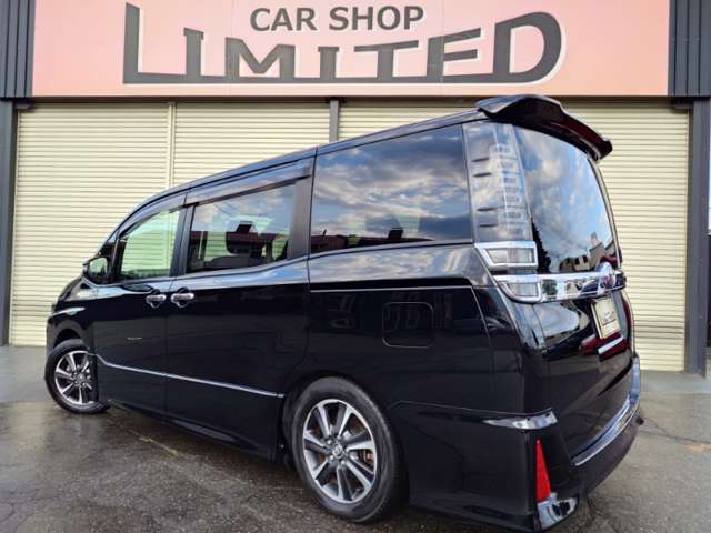 新車・中古車販売・車買取・車検・整備・板金・塗装・自動車保険、何でもお任せ下さい。　　　　　　　　『CAR　SHOP　LIMITED』カーセンサー無料電話番号0066-9711-172709