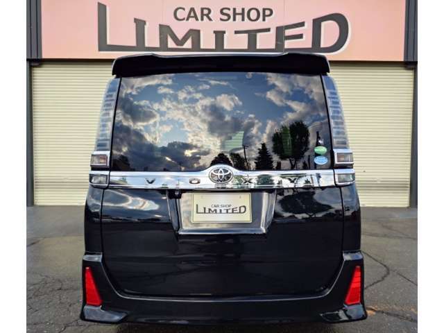 お車のコンディションチェック、メンテナンス、各種オイル交換も当社にお任せ下さい。3級整備士在籍。
