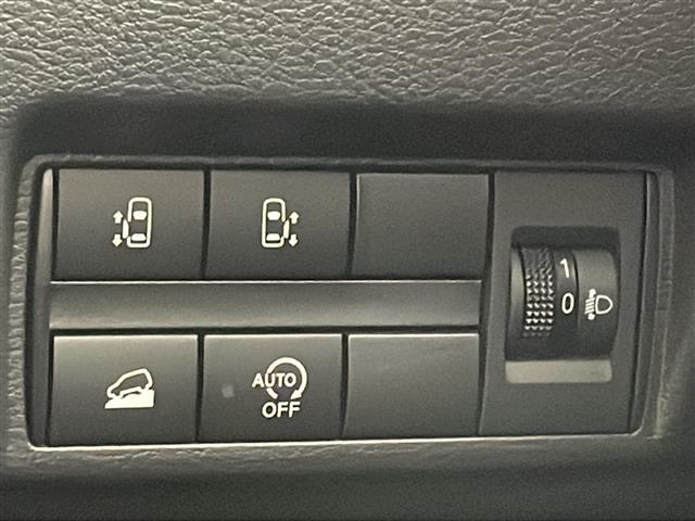 【運転席操作部】快適なドライブを楽しむための機能が装備されています！運転席から触れるので、使いやすいです！除菌プランいれていただくと、さらに清潔で安心していただけます！