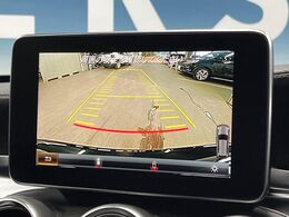 ●バックカメラ：便利な【バックカメラ】で安全確認もできます。駐車が苦手な方にもオススメな便利機能です。
