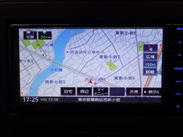 フルセグメモリーナビ付き！今まで行った事の無い所へのドライブでも安心です。