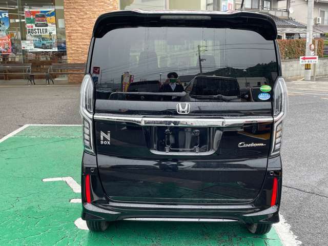 お車ご購入、車検・整備・点検・鈑金・保険★と充実のサポート体制！！　担当スタッフだけでなく各スタッフがお客様のカーライフをしっかりとサポート★万が一の事故等も、ご連絡頂くだけでしっかり対応いたします♪