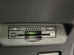 【ETC】高速道路の料金所をストレスなく通過！話題のスポットやサービスエリアに多い「スマートIC」利用時は必須のアイテムです。当店でセットアップを実施、ご納車当日からすぐにご利用いただけます！