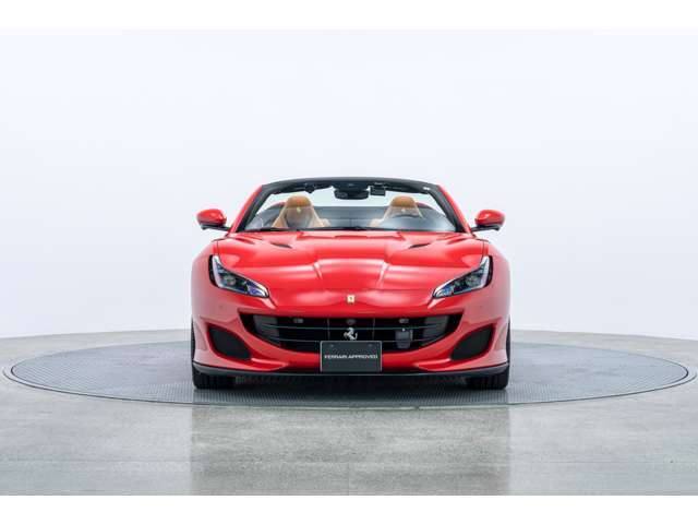 ボディカラーはRosso Corsa
