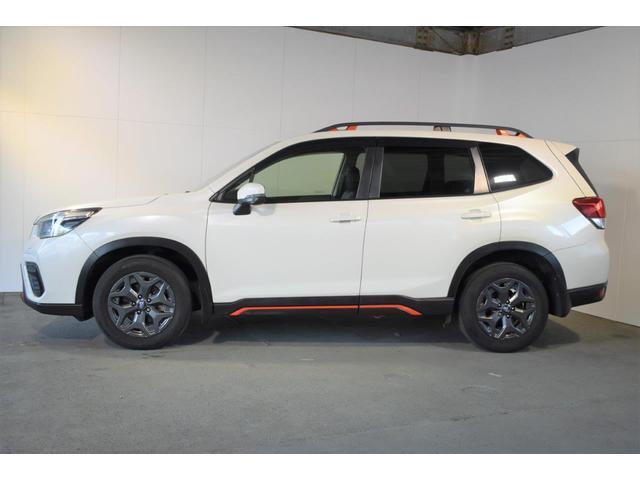 スバル独自のシンメトリカルAWDと低重心プラットフォーム『SGP』による、非常に安定した走りが魅力です