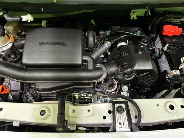 親切・丁寧な専門メカニックスタッフが応対！・車検・点検整備・事故等の修理などアフターサービスも安心。お車のカスタマイズもネクステージのサービススタッフまでご相談ください！
