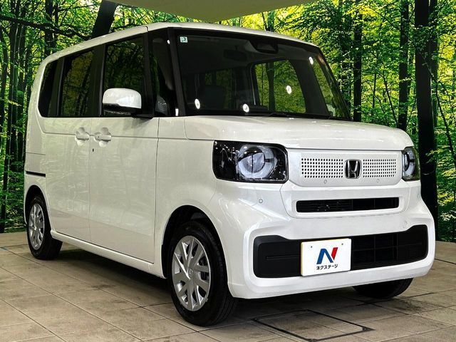 大好評のボディコーティング「弾スプラッシュコート」もご納車までに施工可能。通常のガラスコートと異なる、耐久年数6年の無機質ガラスコーティングが、ボディをキレイな状態に保ってくれます。