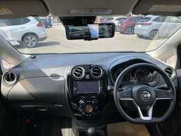 運転席まわりです。細かいオプションなど、気になるところがあればお気軽にメールやお電話等でお問合せください。