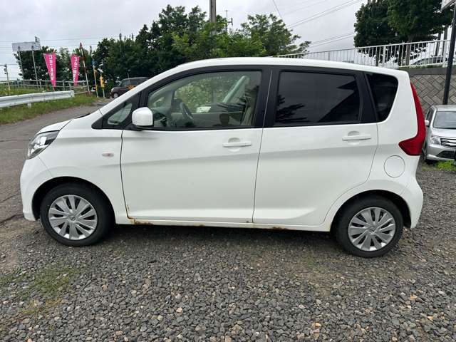 装備やオプションはご要望に応じてご用意可能です。カスタマイズや追加装備の相談も承りますので、詳しくはお問い合わせください。お客様に最適な一台をご提案いたします。