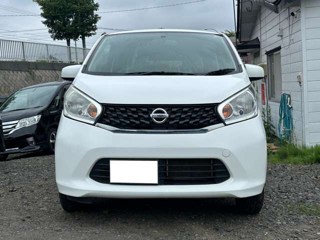 不在の場合がございますので、ご来店前にメールやお電話でお問い合わせいただけるとスムーズにご案内可能です。事前にご連絡いただければ、安心してお車をご紹介いたします。お気軽にご連絡ください。