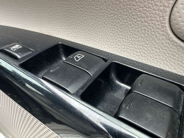 全道納車対応可能！遠方のお客様も安心してご購入いただけます。陸送費は別途かかりますので、詳細はお気軽にお問い合わせください。ご希望に合わせた納車方法をご案内いたします。