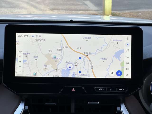 （メーカーOP：12.3インチのコネクティッドナビを装備）地図更新の必要も無く、CarPlayモードに切り替えればグーグルマップなどもご利用頂けます。