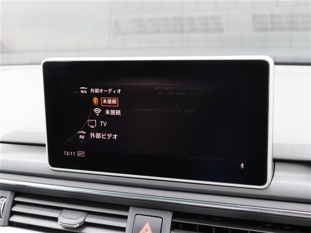 LIBERALAの名前の由来はラテン語で「libera：自由」と「ala：翼」を意味し、それらを組合せた造語です。自由な翼を得て思う存分人生を謳歌して欲しいという願いが込められています。