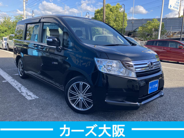 気になる方には、各キズ1箇所につき30000円で綺麗に板金塗装をしてからのお渡しも可能です。ルーフ・サイドステップは1箇所50000円になります。
