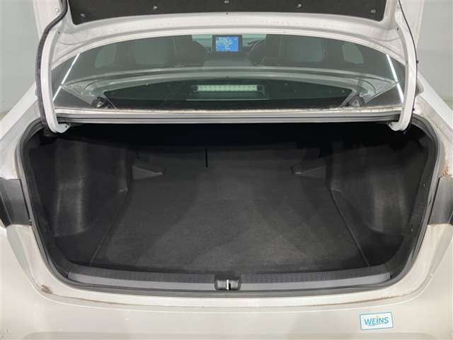 ☆充分なお荷物がお積み頂けるトランクルーム♪見た目より広いです