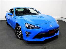 当店では低価格カーを専門に取り扱っています。初めてハンドルを握る方には、”車を操る楽しさ”を感じて頂ければ幸いです。